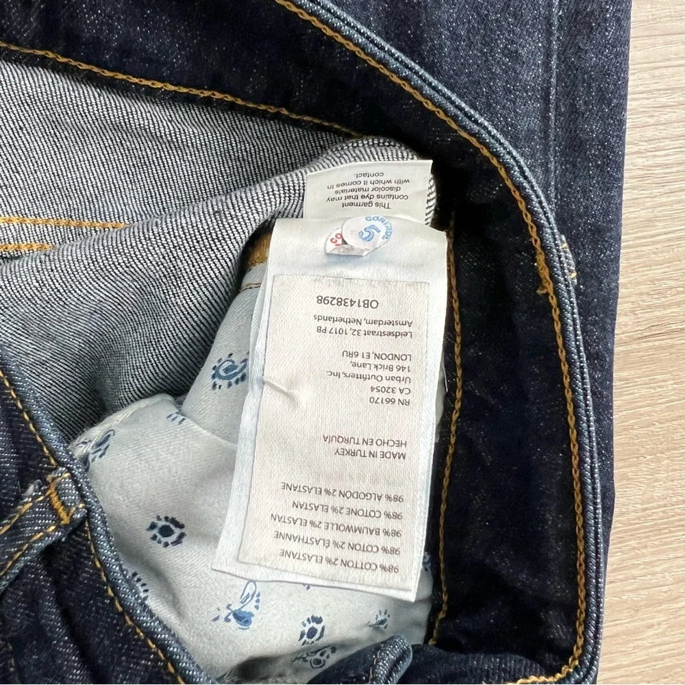 Anthropologie Pilcro Straight Legs Denim Jeans Navy Blue Distressed Size 28 - Picture 7 of 7